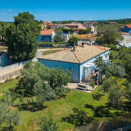 Holiday House Chill Out Loborika Marčana Zewnętrze zdjęcie
