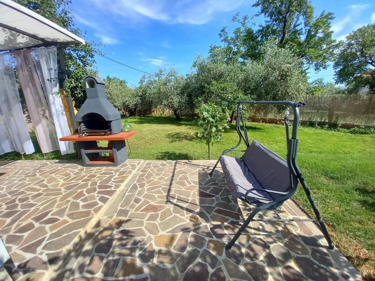 Holiday House Chill Out Loborika Marčana Zewnętrze zdjęcie